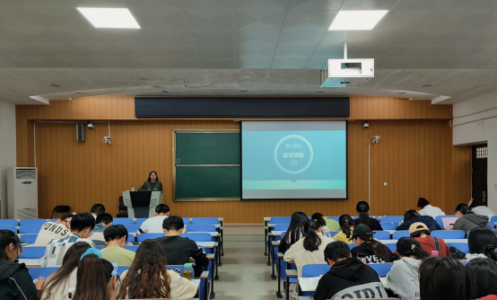 best365足球官网召开国家助学贷款资助政策宣讲会